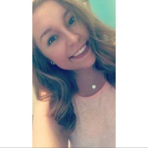 Meet your Posher, Brooke